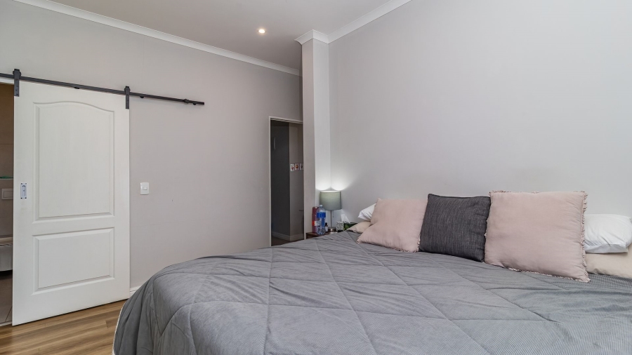 3 Bedroom Property for Sale in Sandown Western Cape
